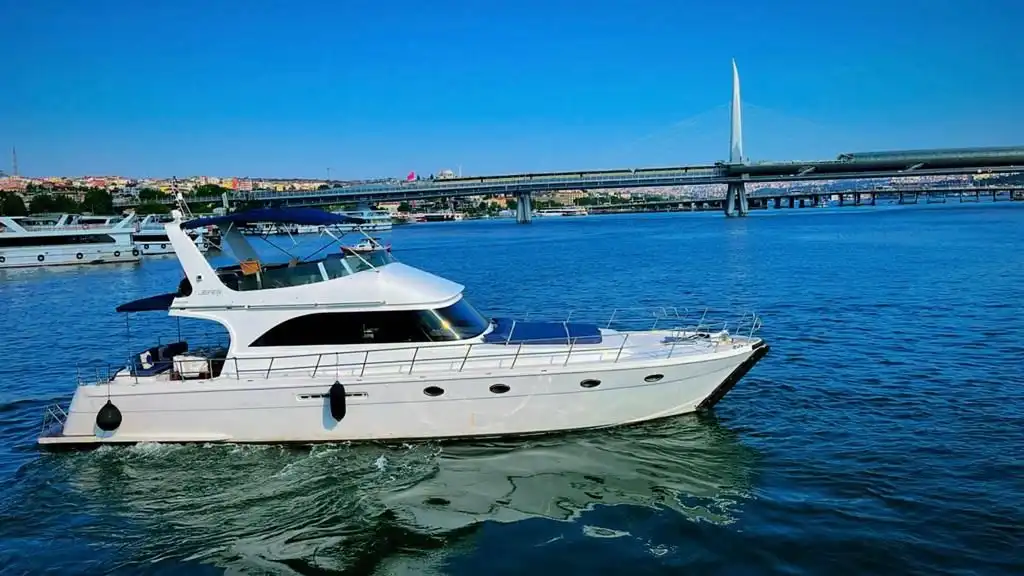 YT 1076