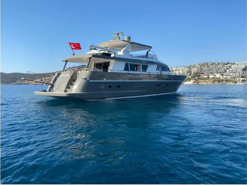 YT 1084