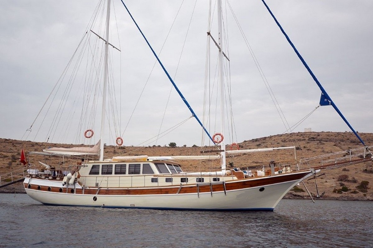 YT 1207