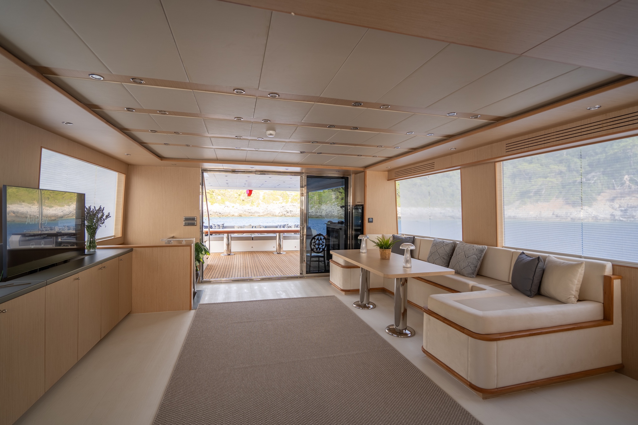 YT 1227 - Weekly Charter