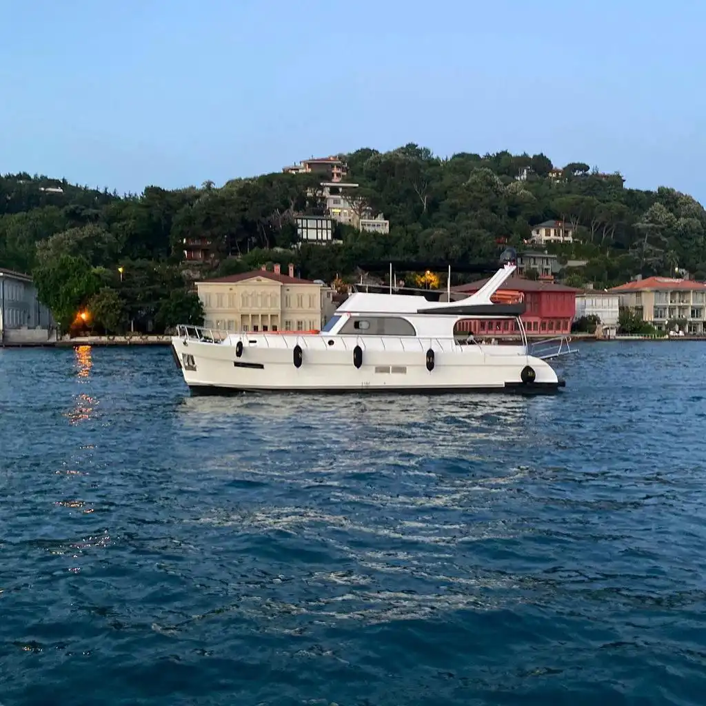 YT 1082