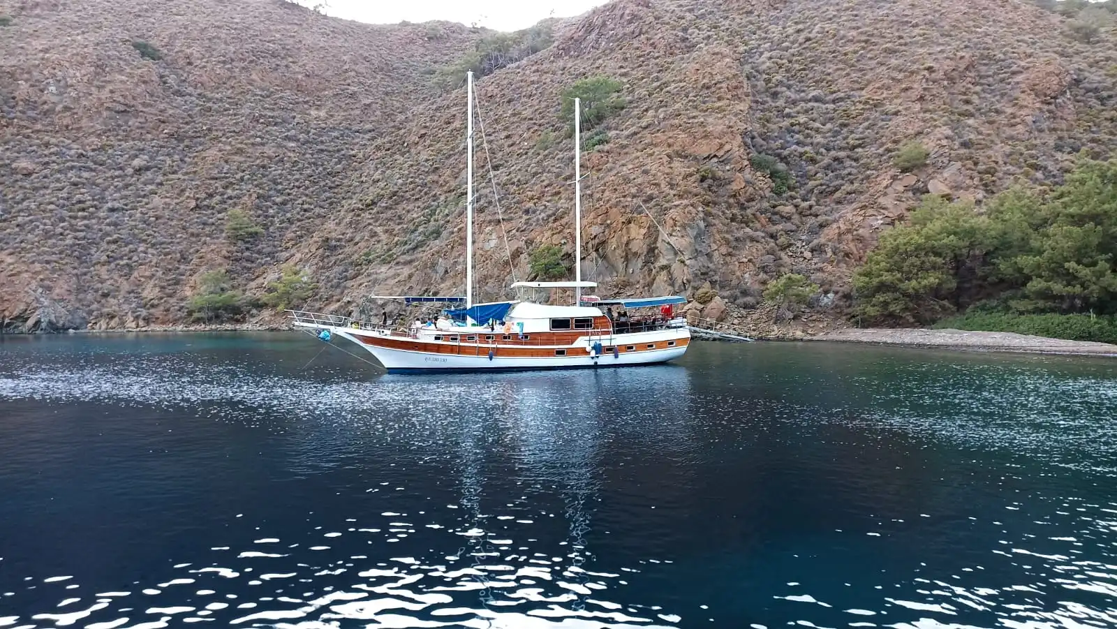 YT 1121 - Weekly Charter