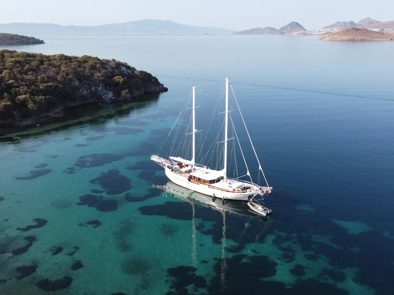YT 1226 - Weekly Charter