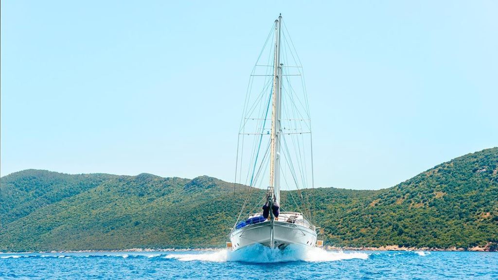 YT 1236 - Weekly Charter